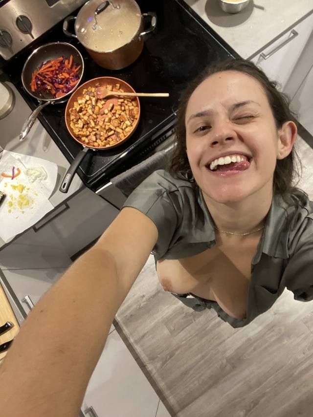 Sexy Magic Touch & Gentle relaxation,Open Minded,FWB,Setish Friendly,Respectful,And Very Discreet,Free Shower,100% satisfact - Image 3